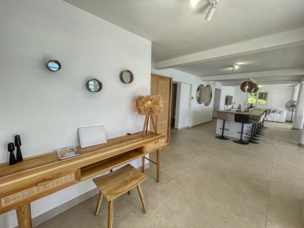 20 Location villa piscine vue mer ilet Gosier Guadeloupe_sejour
